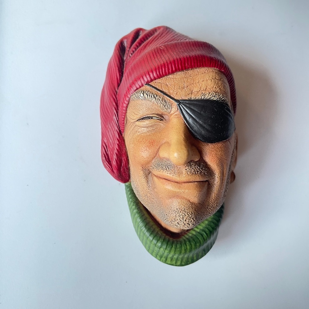 BOSSONS Eye Patch Pirate Smuggler Chalkware Head by CONGLETON England